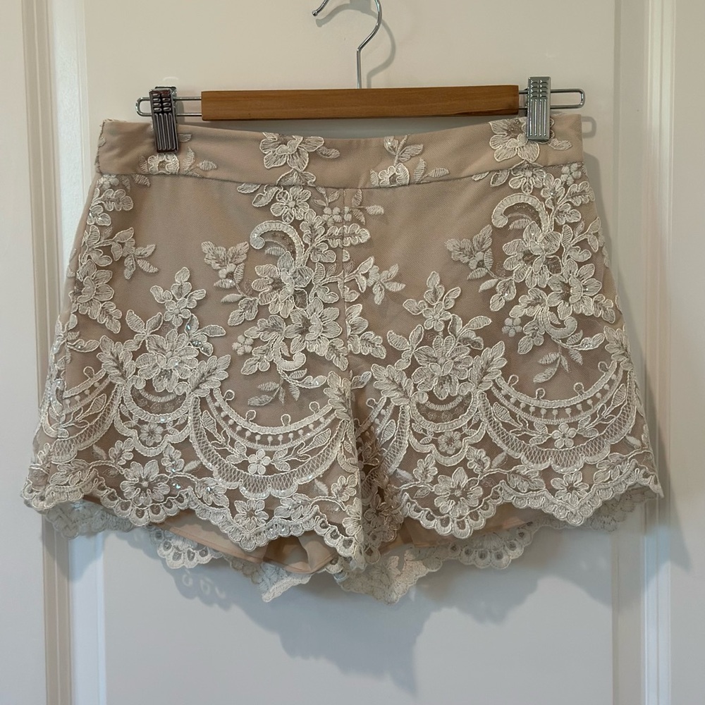 Alice + Olivia Floral Lace High Waist Shorts - Cream